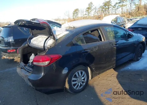 2017 Kia Forte Lx z USA, uszkodzony, nr VIN 3KPFK4A78HE088614